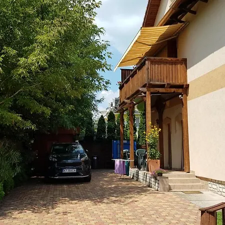 Meszoely Vendeghaz Guest house *