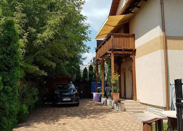 Meszoely Vendeghaz Гостевой дом 3*